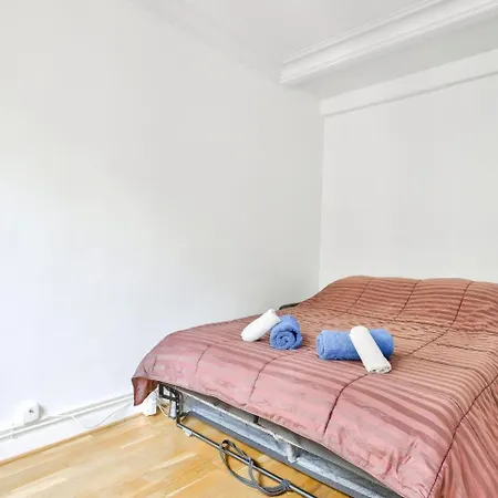 Apartment Au Coeur Du 17eme *