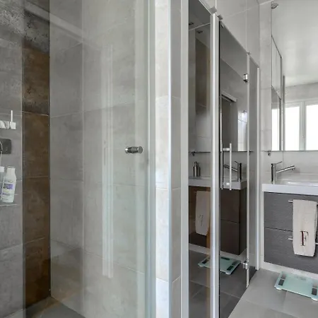 Apartment Au Coeur Du 17eme Paris