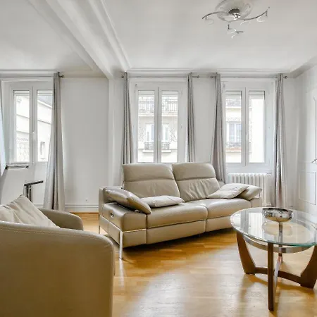 Au Coeur Du 17eme Paris